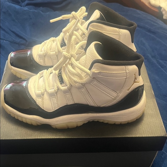 Jordan 11 Gratitude/DMP - Picture 1 of 4